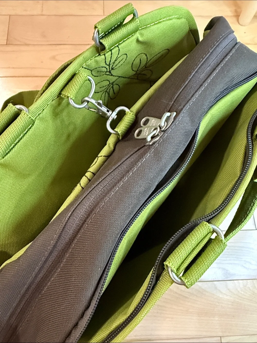 American Tourister spacious laptop